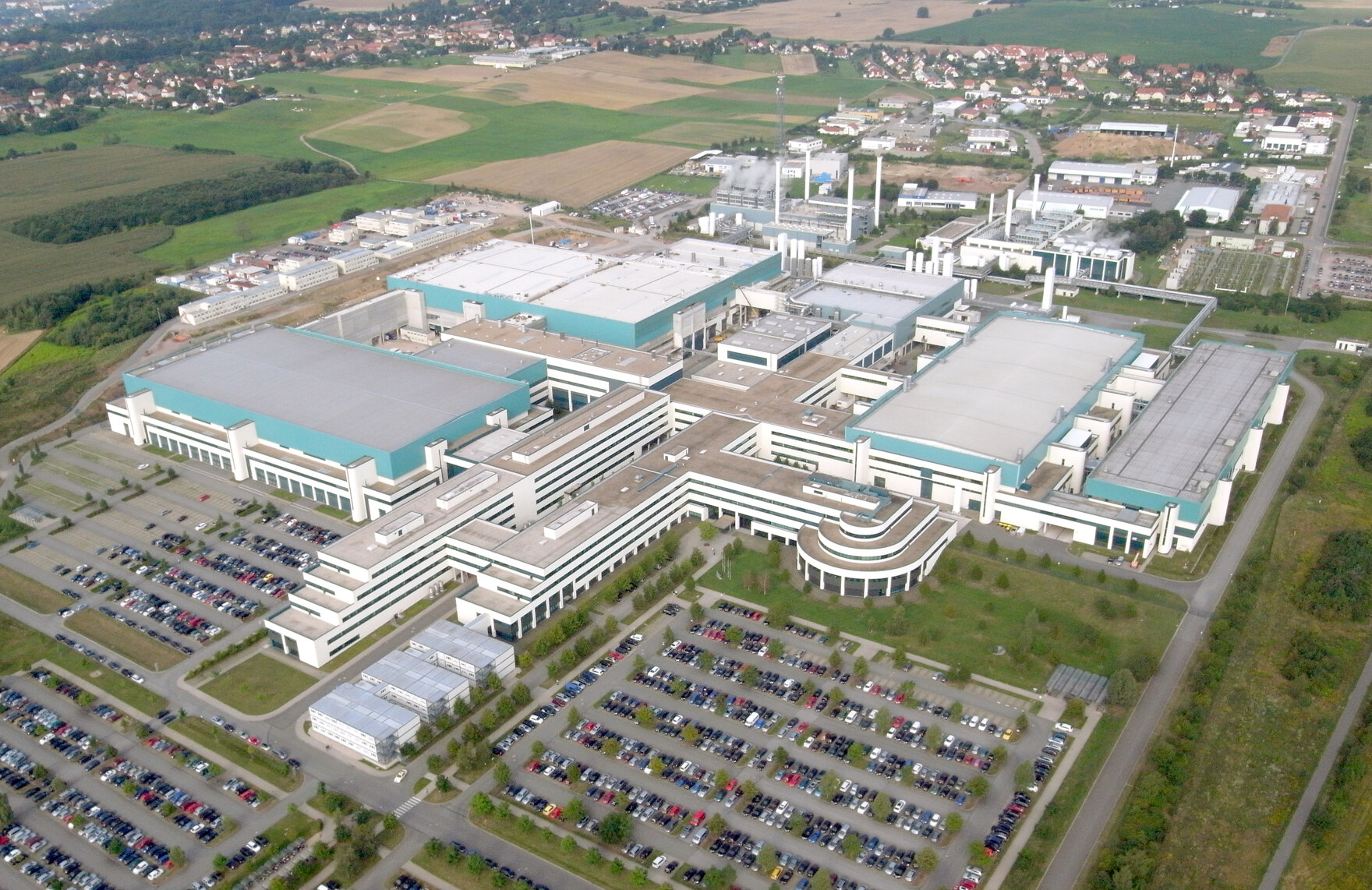 Luftbild auf die Fabrik von Globalfoundries.